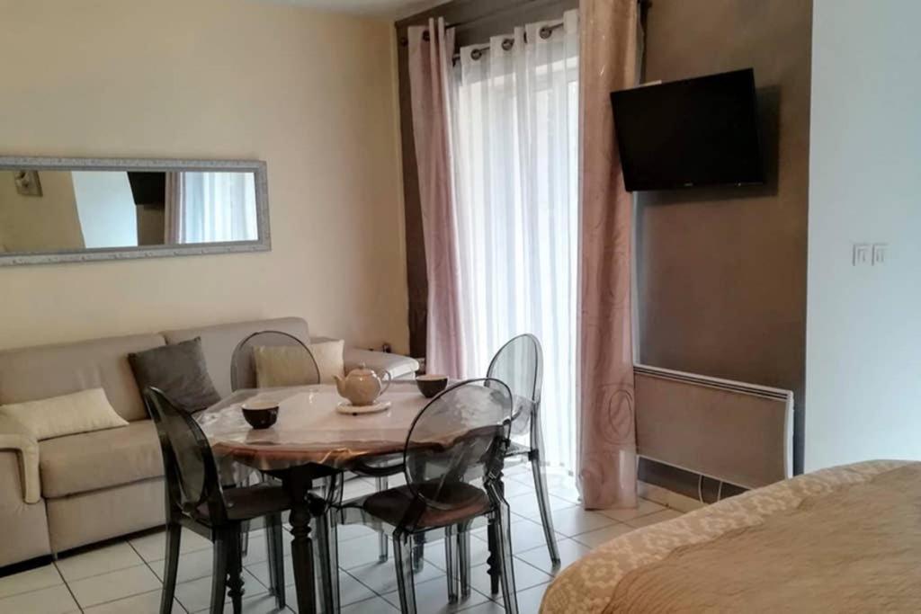 Meuble Classe 3*** Ideal Cure Thermale, Avec Terrasse De 30m2, Magnifique Vue Vichy